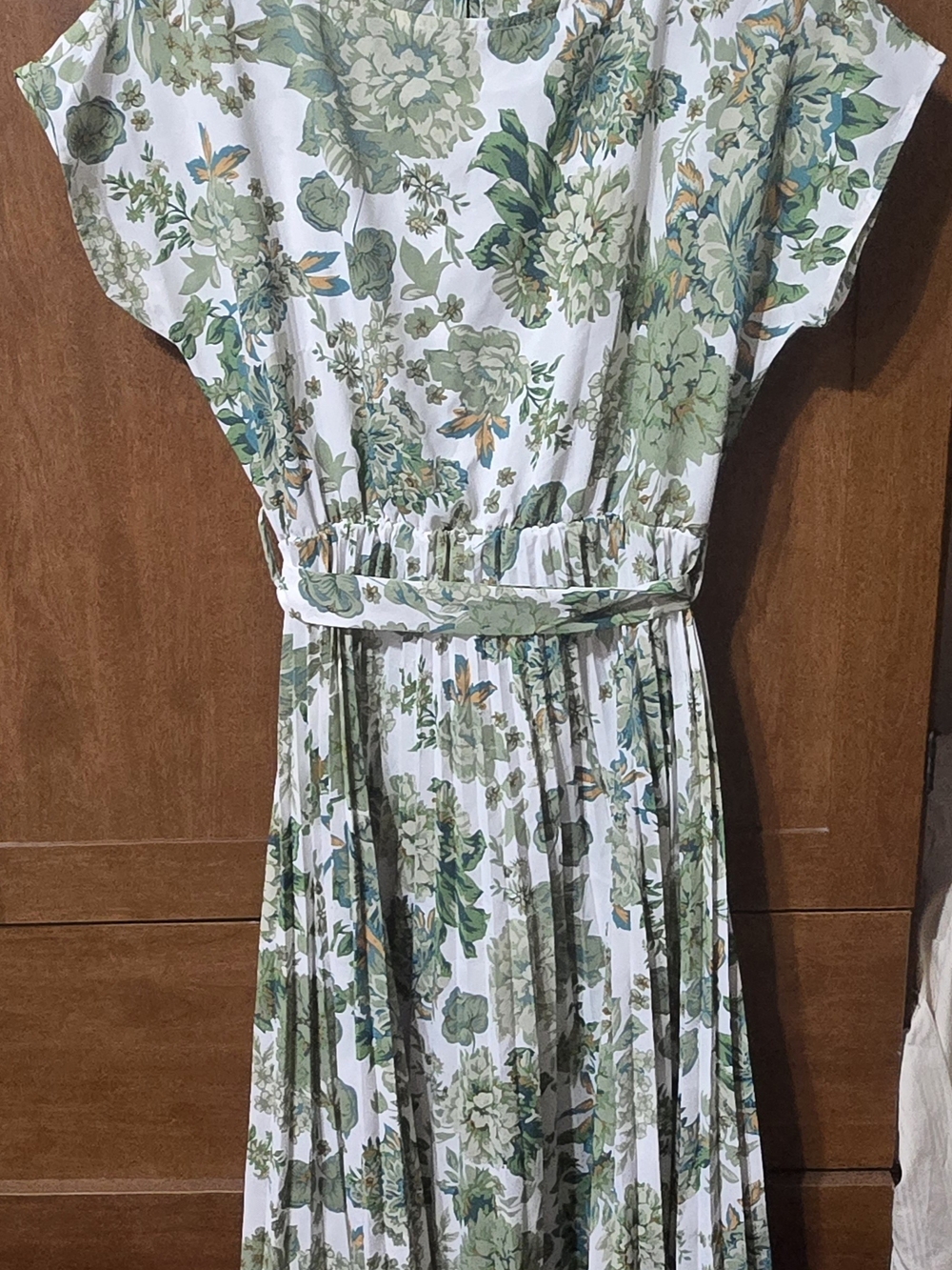 Floral Pleated Midi Dress in Green and White